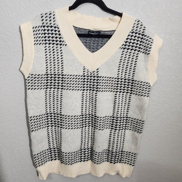 SHEIN Sweater Vest Womens Large Cream Black Check Plaid V Neck Knit Pullover - Picture 1 of 9